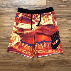 Nike NSW Alumni Fleece Shorts CW4805-100 Medium